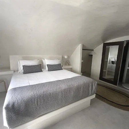 Exo Santorini Sea View Private Pool Villa&suites