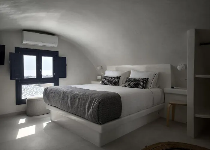 Exo Santorini Sea View Private Pool And Éxo Goniá