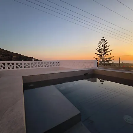 Exo Santorini Sea View Private Pool And Апартаменты Exo Gonia