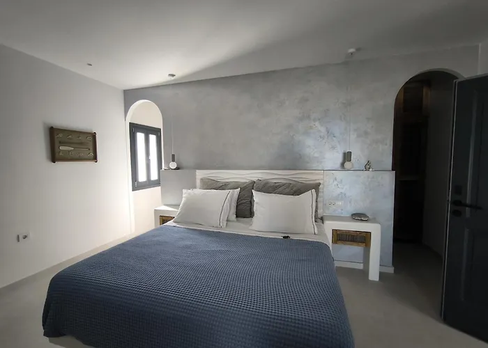 Exo Santorini Sea View Private Pool And Éxo Goniá